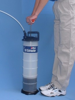 PELA 650 Oil Extractor 6.5Ltr